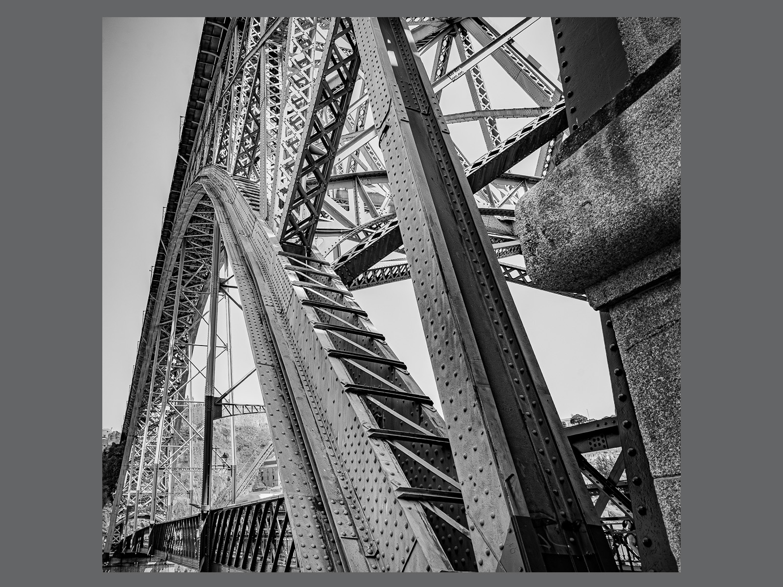 Dom Luis II Bridge - Porto